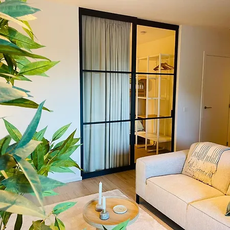 Bubbles By Bloss, Familieappartement Met Terras Апартаменти